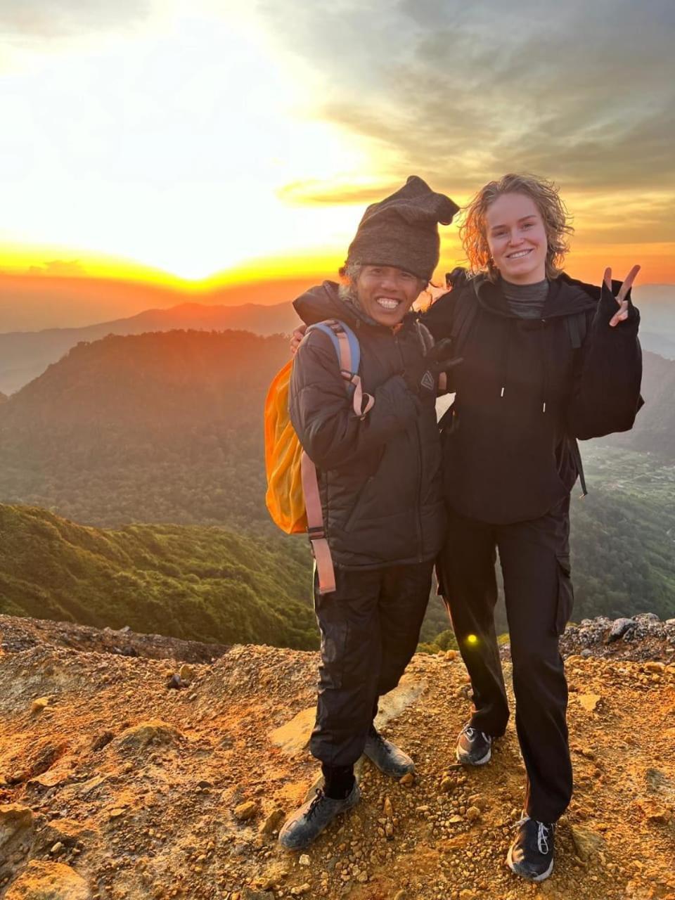 Smiley'S Homestay เบอราสตากี ภายนอก รูปภาพ