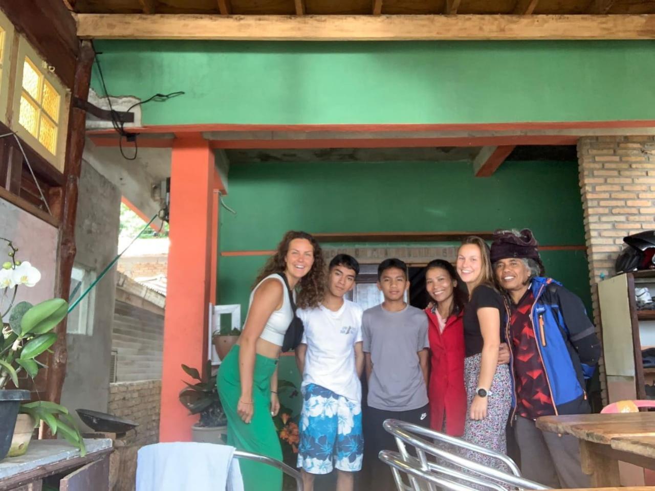 Smiley'S Homestay เบอราสตากี ภายนอก รูปภาพ