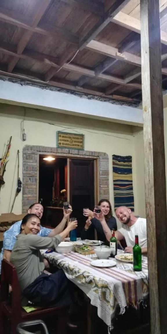 Smiley'S Homestay เบอราสตากี ภายนอก รูปภาพ