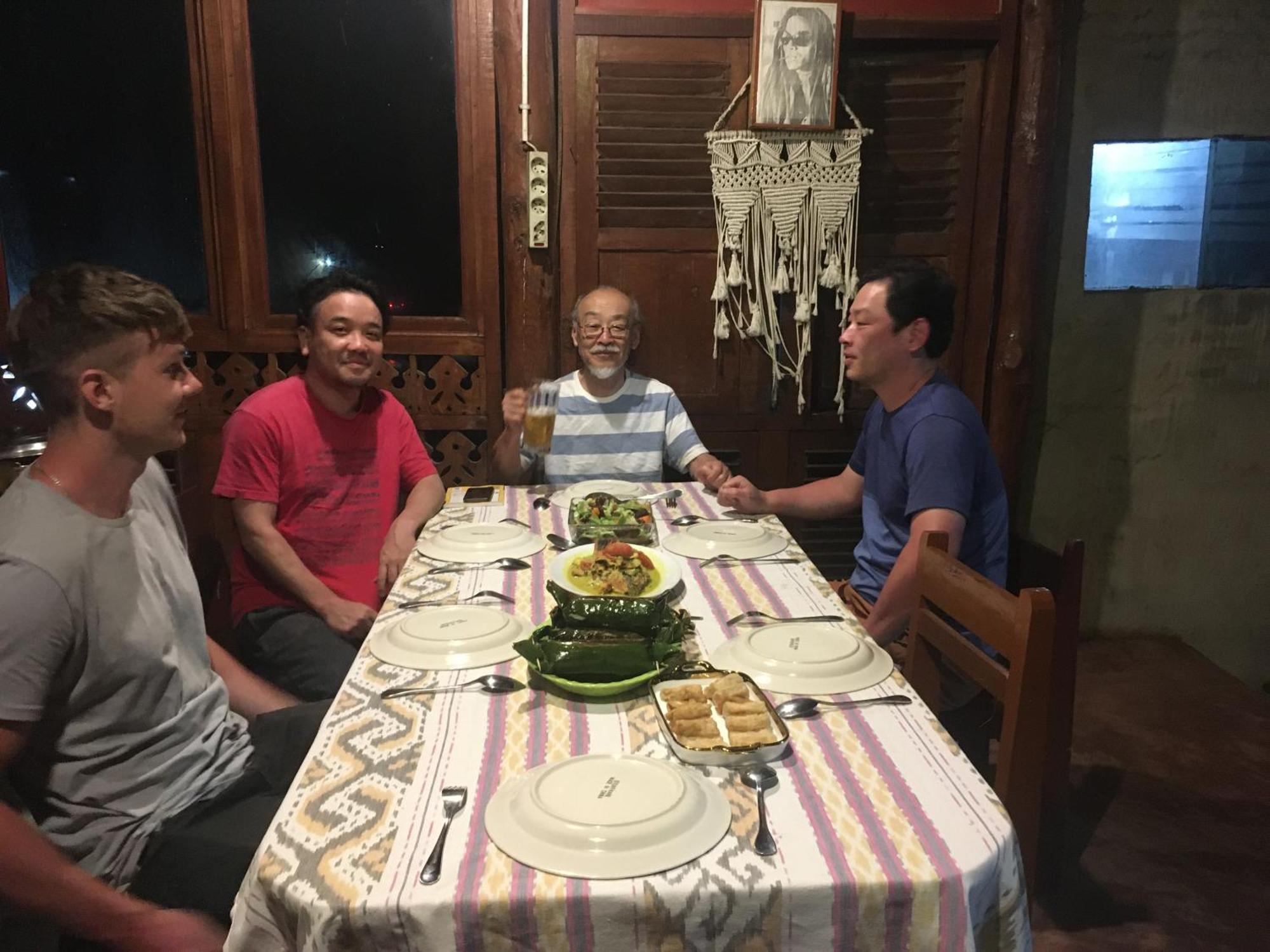 Smiley'S Homestay เบอราสตากี ภายนอก รูปภาพ