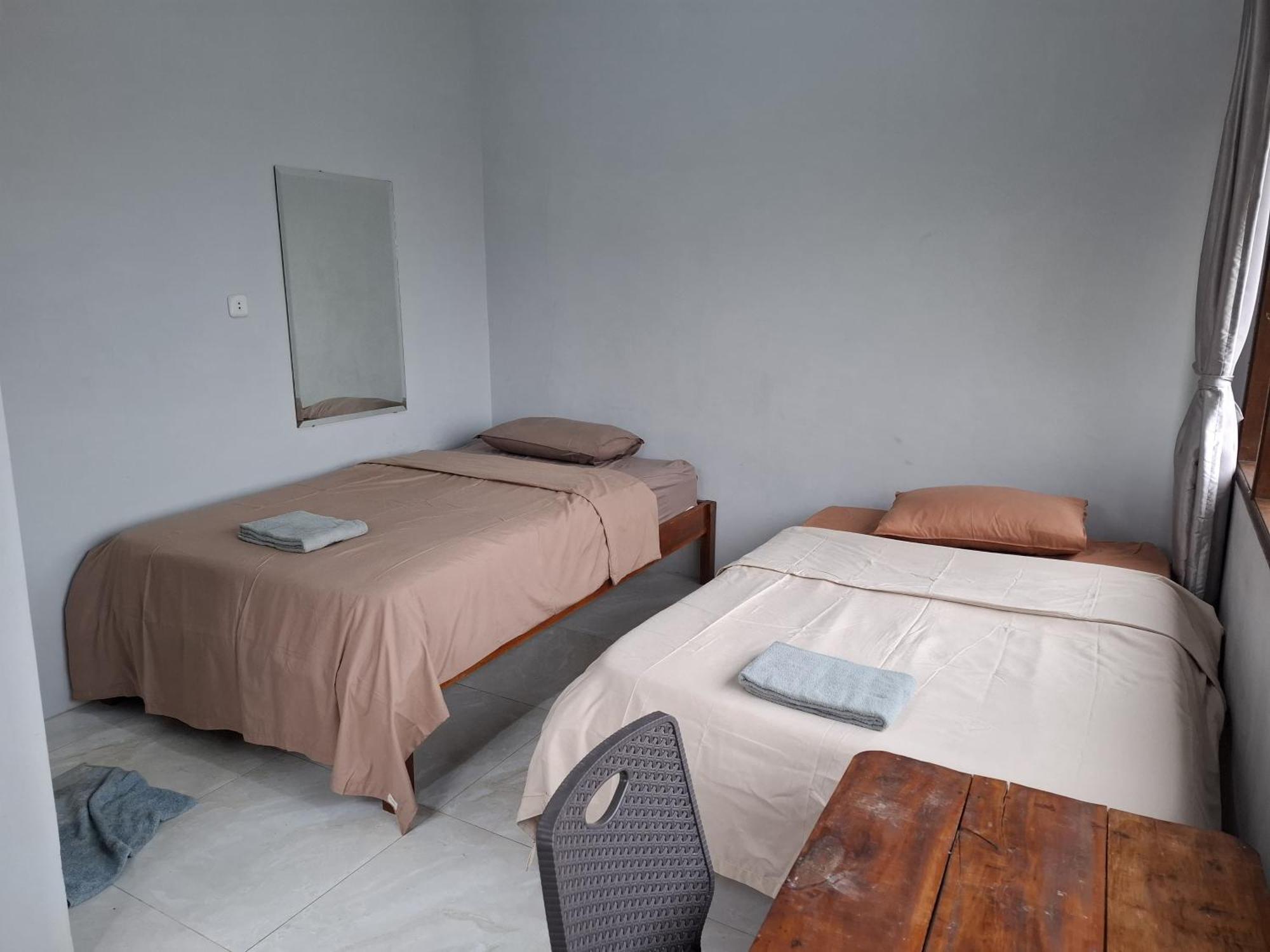 Smiley'S Homestay เบอราสตากี ภายนอก รูปภาพ