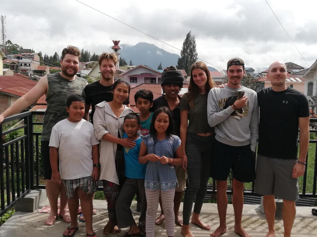 Smiley'S Homestay เบอราสตากี ภายนอก รูปภาพ
