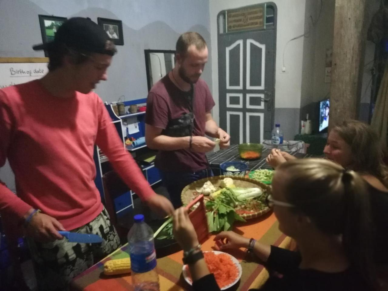 Smiley'S Homestay เบอราสตากี ภายนอก รูปภาพ